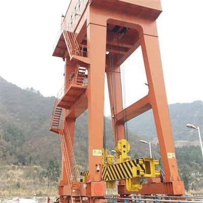 Enosmerni portalni žerjav elektrarne